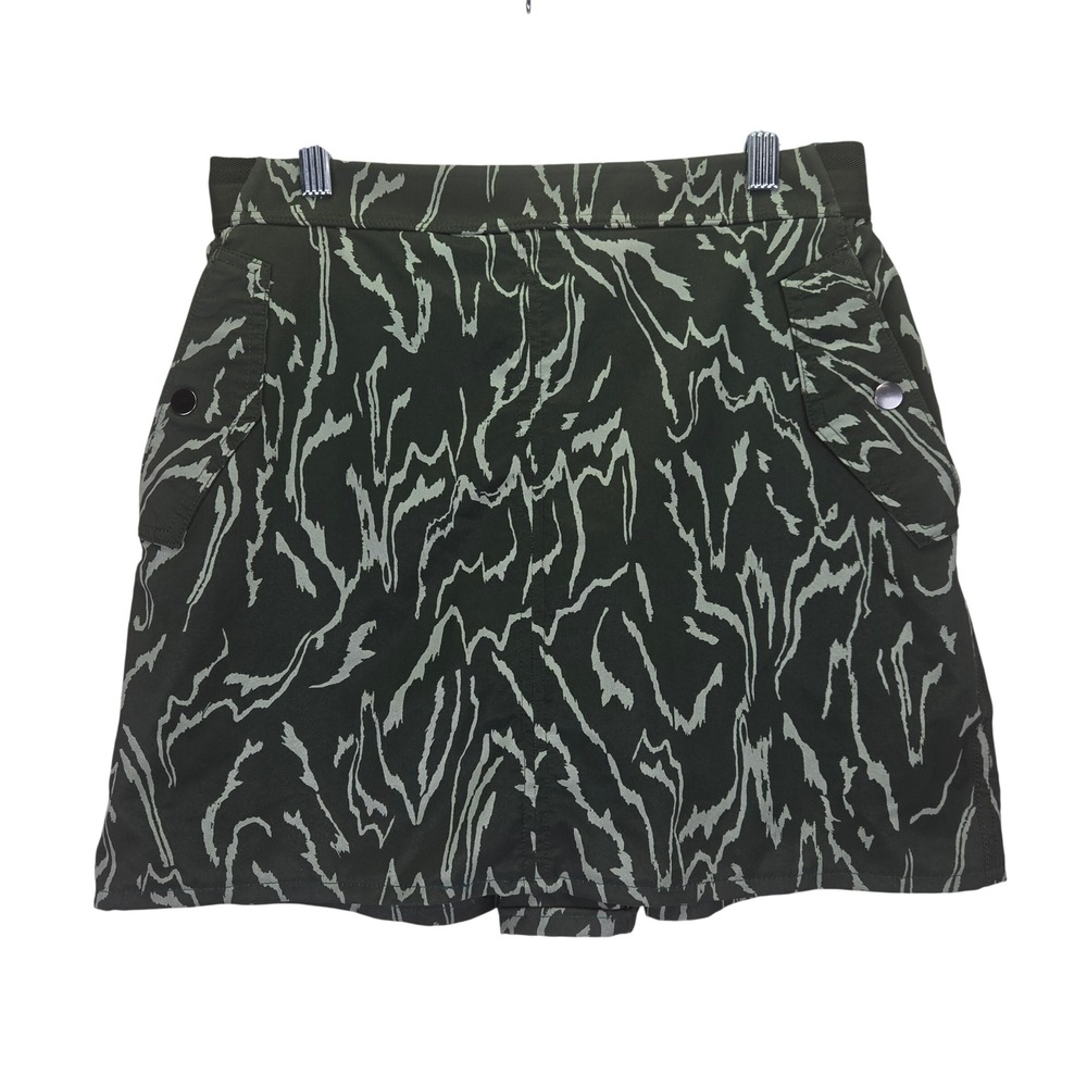 Athleta Vienna Voyage‎ Skort Size 10 Green Camo Cargo Pockets Athletic Golf - Picture 2 of 8